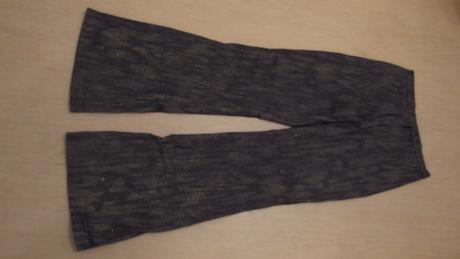 Třpytivé kalhoty, 36