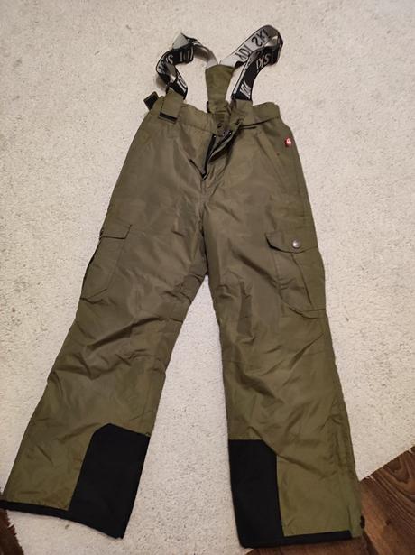 Oteplováky 140-146, 140