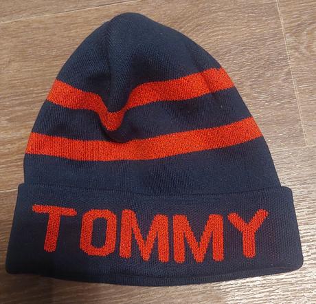 Krásná zimní čepice tommy jeans, 