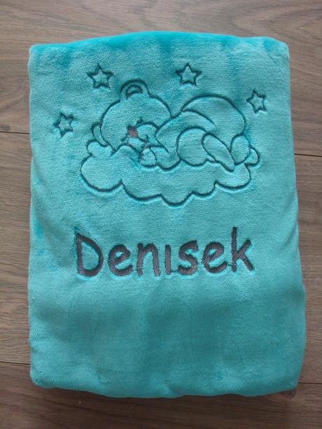 Deka s výšivkou na přání - více barev, 