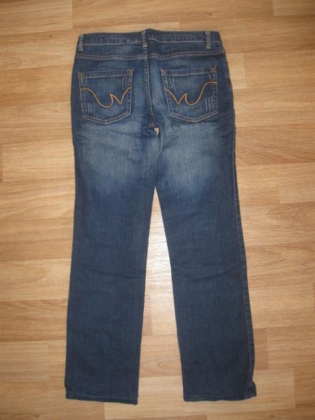 Džíny, 36