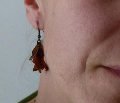 Naušnice z petlahví - hnědá (gambrinus),