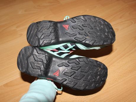 Trekové outdoorové boty, tenisky terrex ax2r, adidas,34