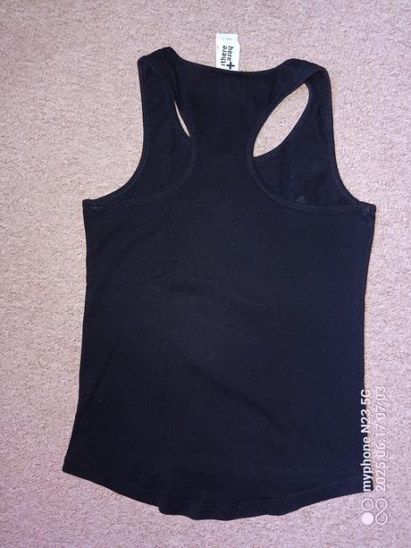 Tílko zn."here+there c&a" vel."134-140", c&a,134