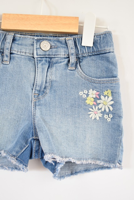 Kraťasy vel. 5 let, gap,110