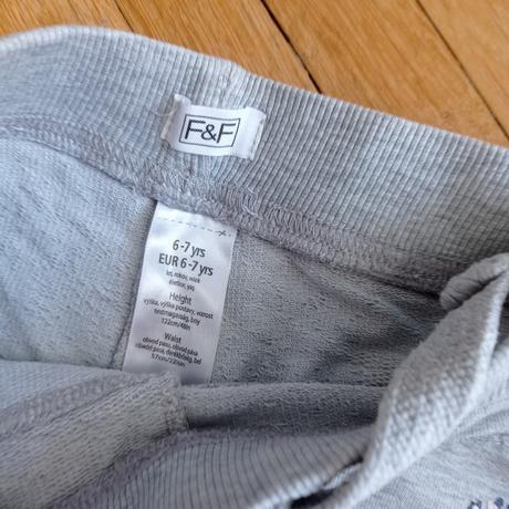 2x tepláky, f&f,122