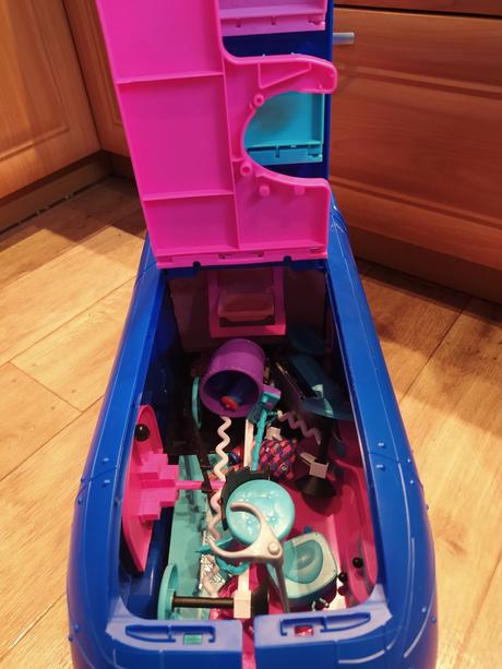 Karavan pro panenky lol surprise omg, 