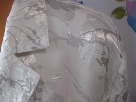 Dámské společenské sako, 48