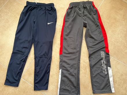 2 kusy tepláků 152 modre nike a sede, nike,152