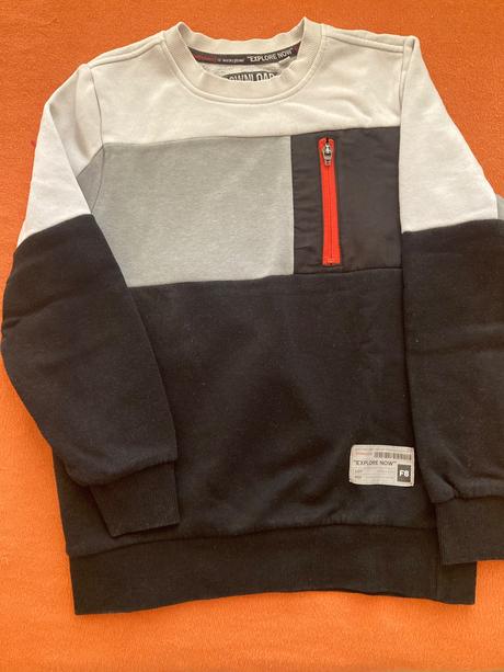 Chlapecká mikina, c&a,134