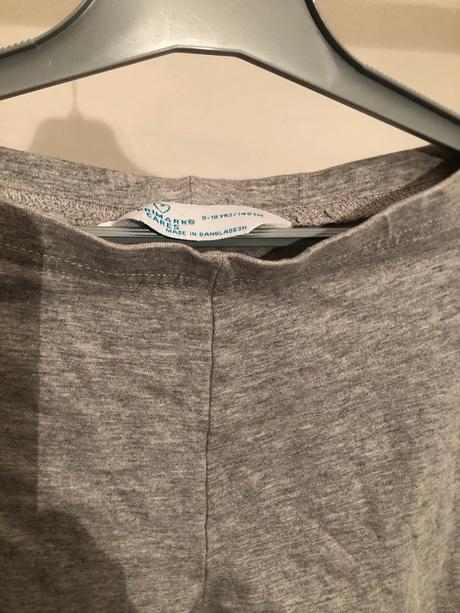 Šedé kratší legíny, 140