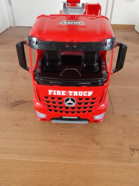 Lena autojeřáb velký,