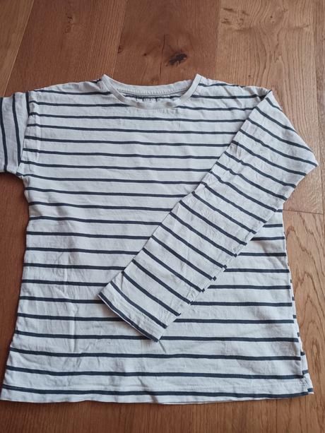 Triko reserved č.146, reserved,146