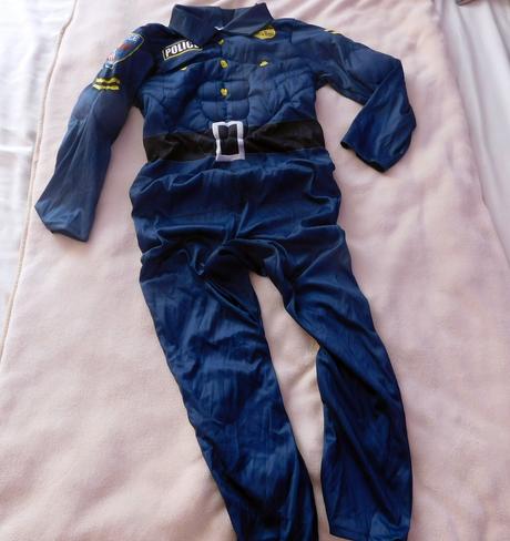 Kostým policisty vel.5/7let, 
