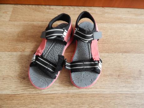 Dětská obuv - sandále, 33