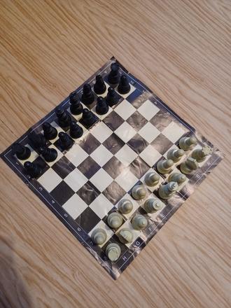 Cestovní retro šachy, 