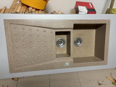 Granitový dřez i s deskou, 