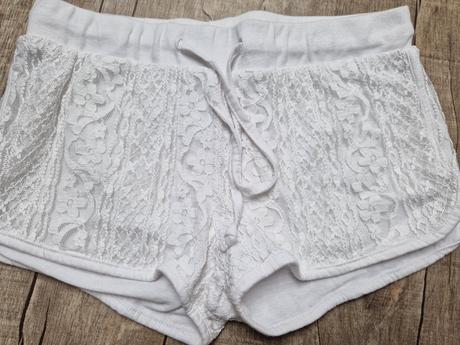 Dámské kraťasy, l