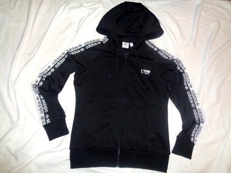 Luxusní černá sportovní bunda adidas uk14, adidas,42