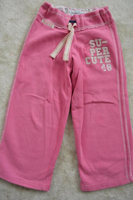 Dvoje tepláky, next,98