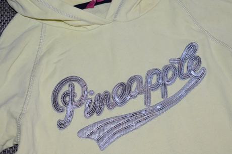 Světle žlutá mikina se stříbrnými flitry, 152/158, 152