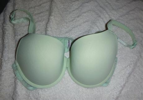 Hráškově zelenavá podprda 75/c, 75c