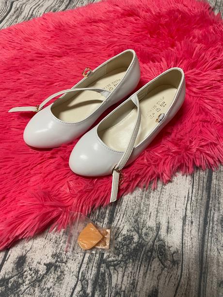 Dívčí svatební lodičky 32, 32