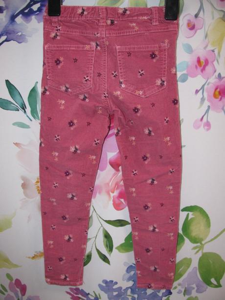 Strečové manšestrové kalhoty s kvítky, 122