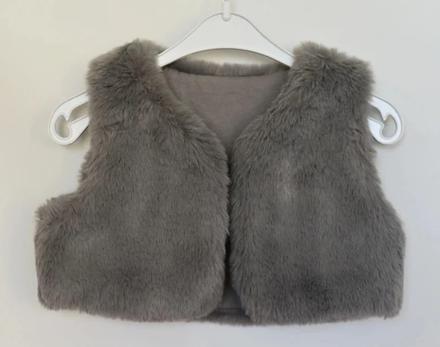 Vesta vel. 3 - 6 m, tu,68