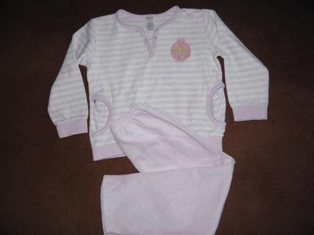 Teplé pyžamo zn. c&a vel.104/110, c&a,104