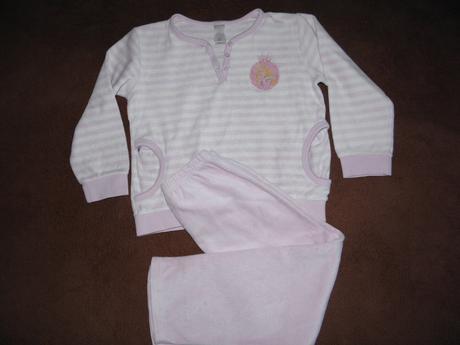 Teplé pyžamo zn. c&a vel.104/110, c&a,104