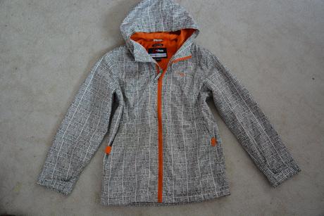 Přechodová bunda, 152