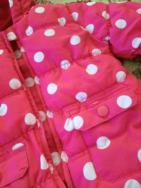 Zimní puntíkatá bunda, f&f,86