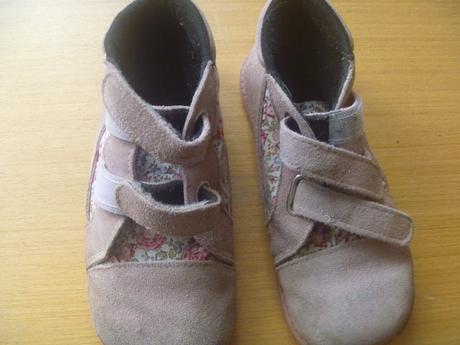 Růžové barefoot kotníčkové boty s kytičkami v. 32, tipsietoes,32