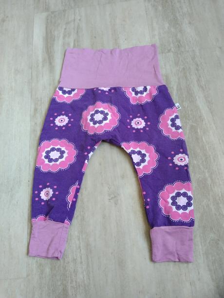 Háremky/ tepláky, 86