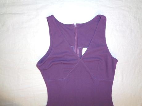 Nádherné fialové šaty s volánkem - velikost 34, xs