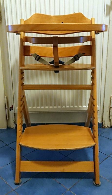 Dřevěná rostoucí jídelní židlička safety 1st,