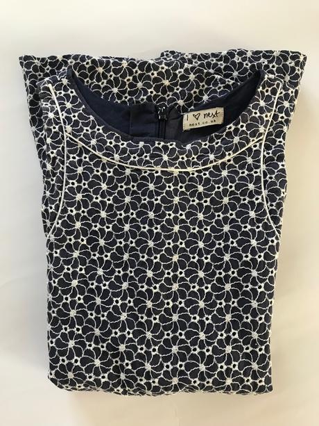 Šaty s vyšívanými kvítky, next,122