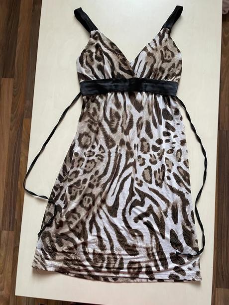 Zvířecí motiv, vel neuvedena cca s - m, m