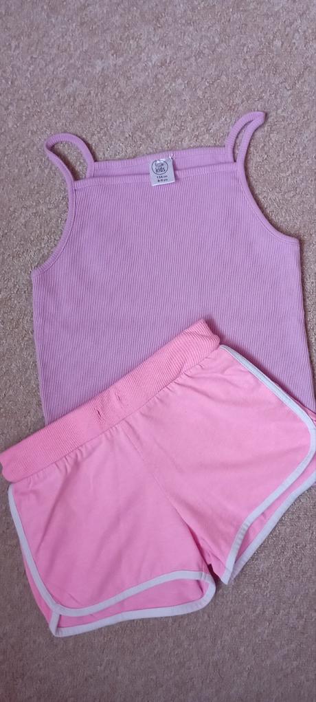 Tílko a šortky vel."128/134", 128