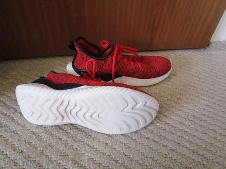 Lehké červené pánské sportovní boty zn. vty, č. 43, victory,43