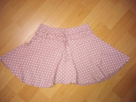 Sukýnka s puntíky, cq,110