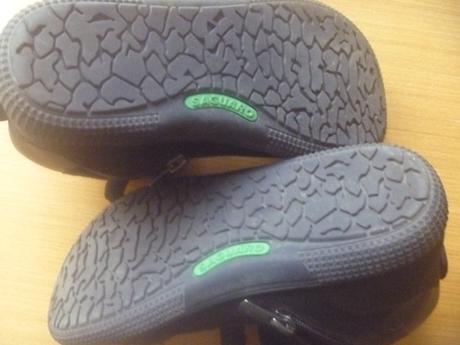 Dívčí černé zimní barefoot boty zn. saguaro v. 33, 33