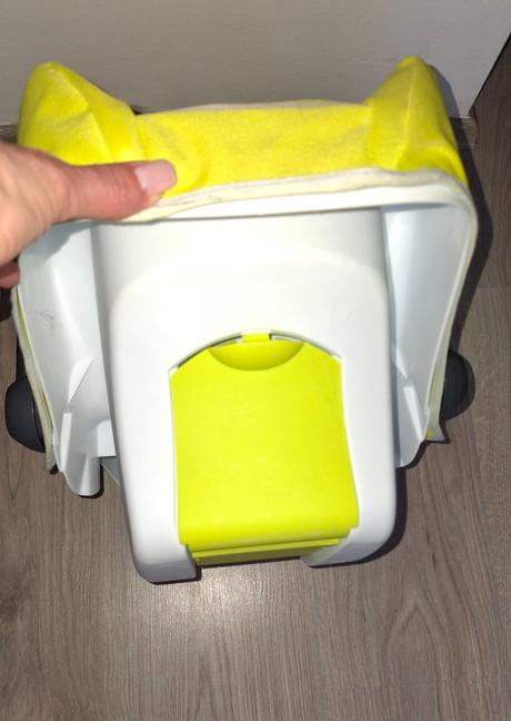 Autosedačka pro panenku bebecomfort,