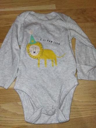 Šedé body se lvem 68, marks & spencer,68