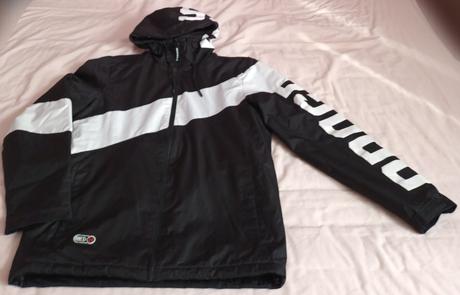 Chlapecká zimní bunda černo-bílá cropp, s