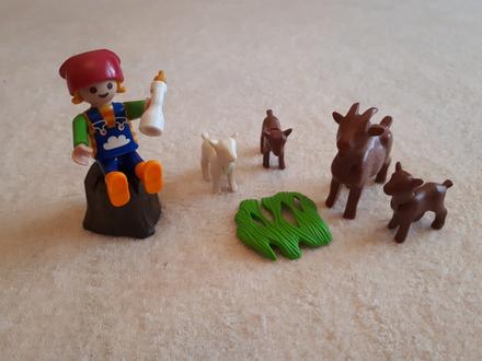 Playmobil - holčička s kůzlátky,