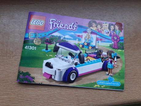 Lego friends andrea a přehlídka štěňátek,