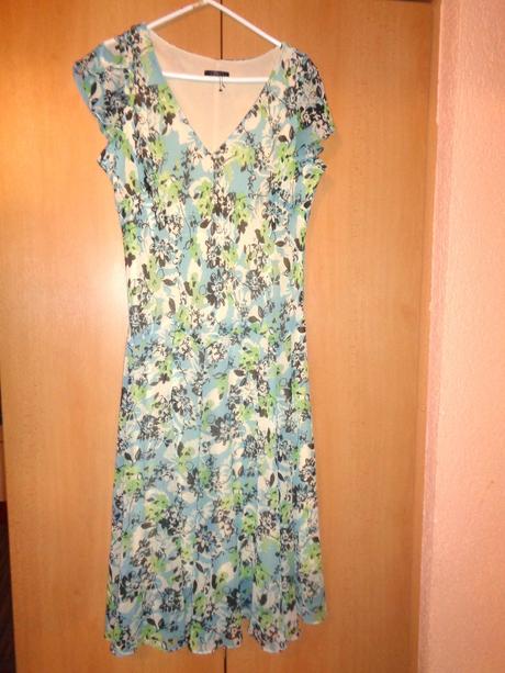 Krásné zelenotyrkysové letní šaty, 46
