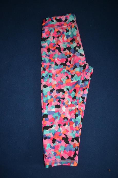 Sportovní dívčí legíny adidas,v.122/128,krátké, adidas,122